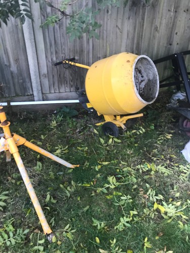 Belle 240v cement mixer used - belle,