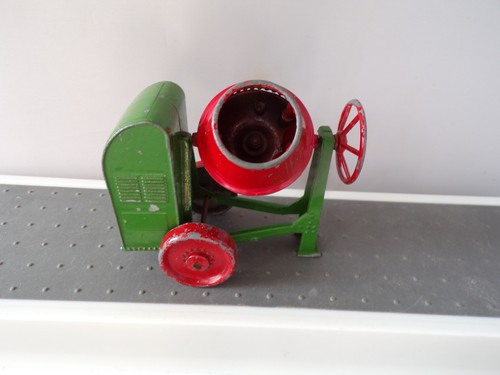 Vintage moko matchbox large - moko,